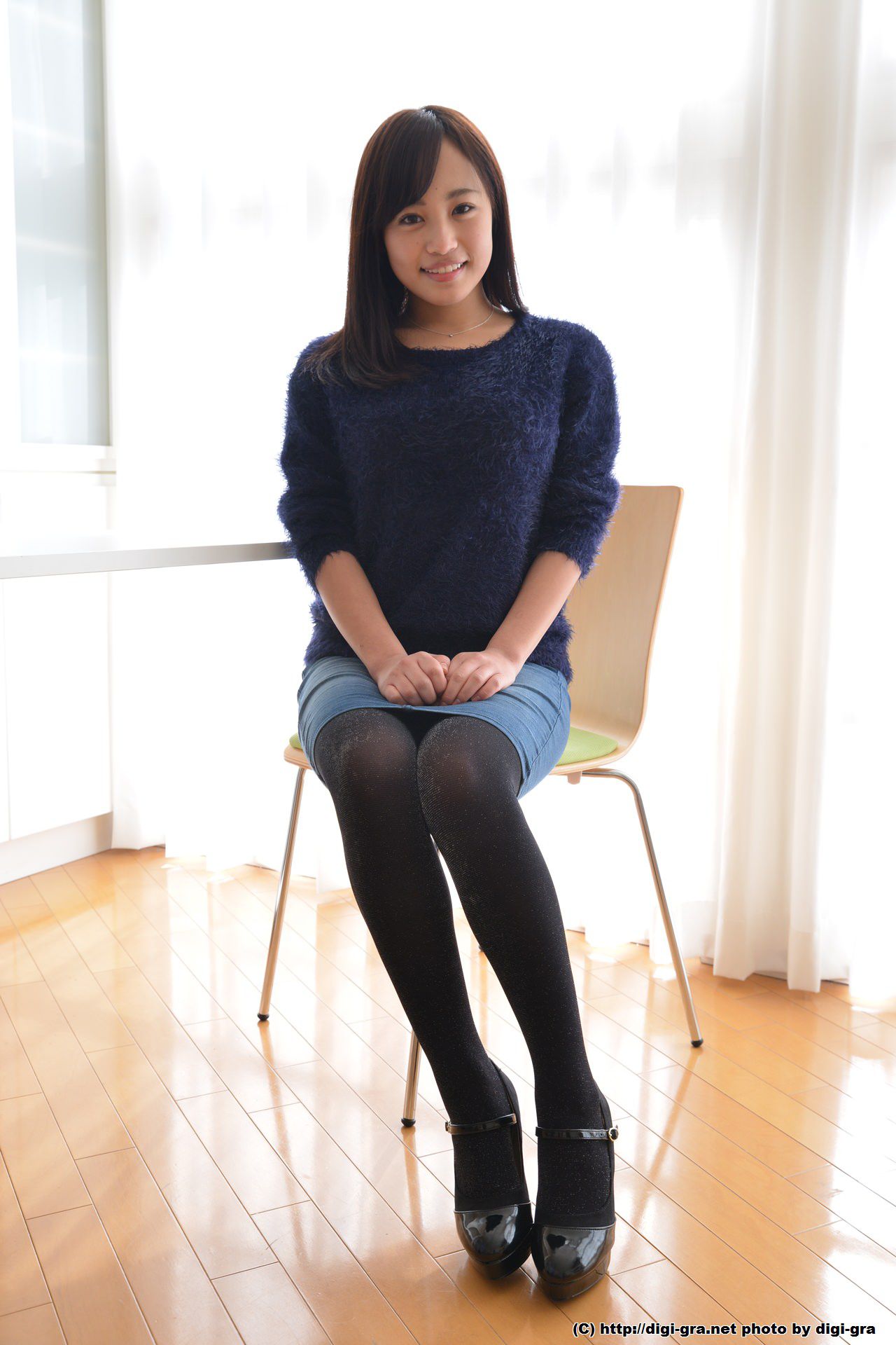 Emi Asano Page 1 No.c55280