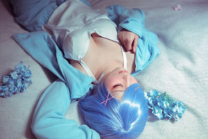 [Cosplay Photo] Anime blogger Xianyin sic - RE's life in another world from scratch Rem cat pajamas