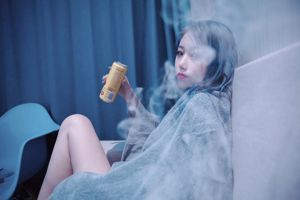 [Célébrité Internet COSER photo] Eloïse est douce - baignant dans la fumée