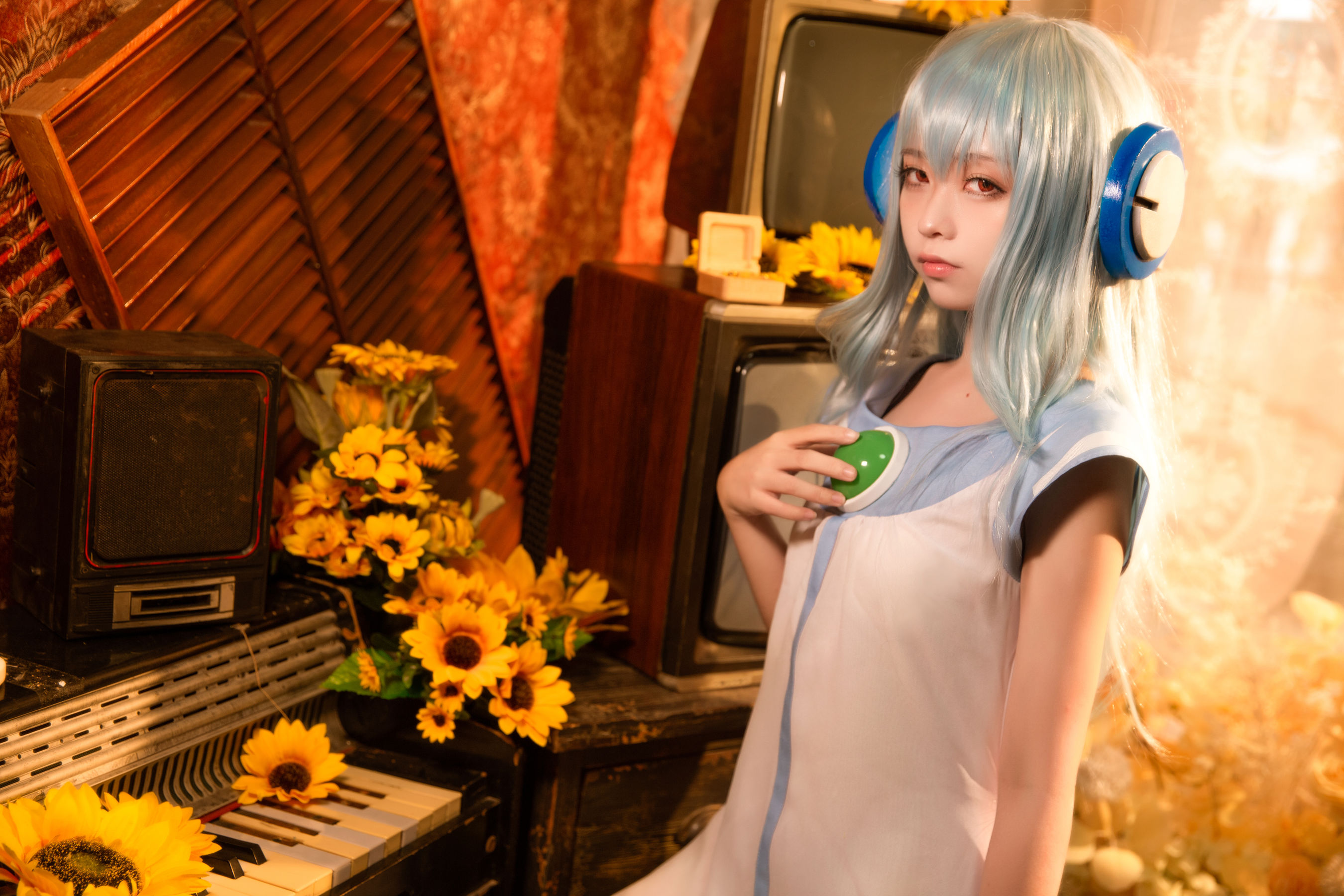 [Net Red COSER Photo] Anime blogger G44 will not be hurt - Music Box Page 1 No.f392d1
