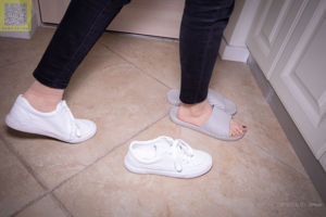[Camellia Photography LSS] NO.086 Mi sono tolto i calzini e li ho lavati quando sono entrato nella porta