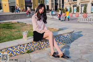 [Calcetines] VOL.031 Weiwei Black Minifalda