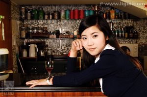 Model Karuru "Miss Liquor's Bar to Fame the Guest" [丽 柜 LiGui] Foto kaki indah dan kaki giok