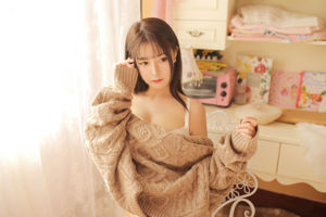 [COS福利] 巨乳貓九醬Sakura - 駝色毛衣