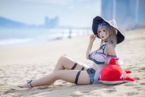 [Cosplay] Anime blogger Sakuraro saus w - Skadi Swimsuit