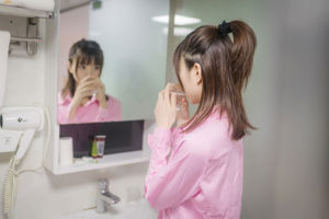 [Net Red COSER] Anime blogger Kitaro_ Kitaro - Roze Shirt